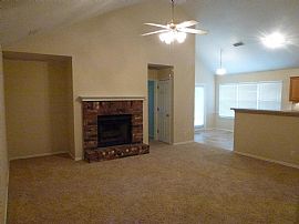 Great Location in Broken Arrow in Broken Arrow, OK (Photo 3 of 10)