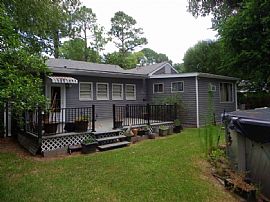 Charming Home in Broadmoor For Rent! in Shreveport, LA (Photo 3 of 9)