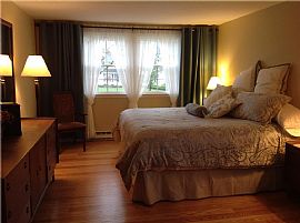 3 Bed, 1.5 Bath, 1921 Sqft, $1,200 in Syracuse, NY (Photo 4 of 10)