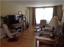 3 Bed, 1.5 Bath, 1921 Sqft, $1,200 in Syracuse, NY (Photo 7 of 10)