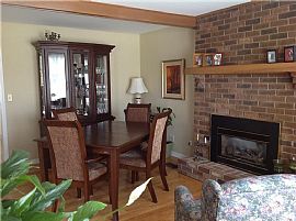 3 Bed, 1.5 Bath, 1921 Sqft, $1,200 in Syracuse, NY (Photo 8 of 10)