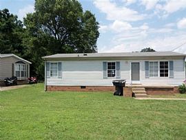 3 Beds 2 Baths 1,200 Sqft in Oak Grove, KY
