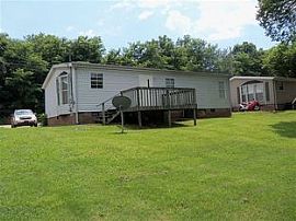 3 Beds 2 Baths 1,200 Sqft in Oak Grove, KY (Photo 3 of 8)
