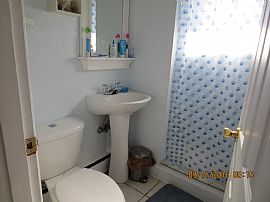 Charming Single Family Home in Exeter, NH (Photo 4 of 8)