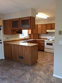 3 Bed, 1.5 Bath, 2092 Sqft, $850 in Billings, MT (Photo 2 of 7)