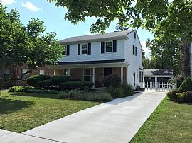 1053 Eastwood Ave Se in Grand Rapids, MI