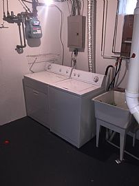 1053 Eastwood Ave Se in Grand Rapids, MI (Photo 10 of 11)