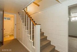 Natural Charming Home Plus 2 Garage in Des Moines, IA (Photo 7 of 8)