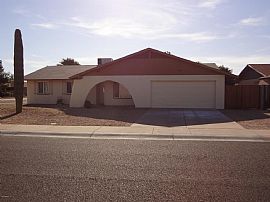 Great Family Home. Great Location in Glendale, AZ