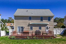 3 Bed, 1.5 Bath, 1620 Sqft, $2,500 in Arlington, MA (Photo 11 of 11)