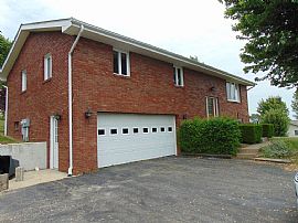 69960 Crescent Rd, Saint Clairsville, Oh 43950. in Saint Clairsville, OH (Photo 5 of 12)