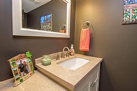 3 Bed, 2.5 Bath, 2031 Sqft, $1,795 in Lexington, KY (Photo 10 of 12)