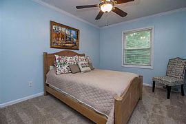 3 Bed, 2.5 Bath, 2031 Sqft, $1,795 in Lexington, KY (Photo 7 of 12)