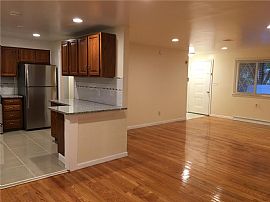 Gorgeous Quality Single Family House at Excellent Location Newl in New Haven, CT (Photo 5 of 9)