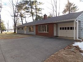 Lovely Single Level Ranch Style Home For Rent. in Laconia, NH