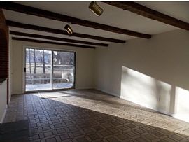 Lovely Single Level Ranch Style Home For Rent. in Laconia, NH (Photo 2 of 8)