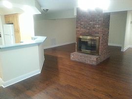 Great 4 Bed 2 Bath Home on Dead End Street in Toms River, NJ (Photo 4 of 7)