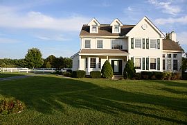 Beautiful Middletown Home on Approx. 2 Full Acre in Middletown, DE