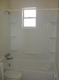 Conveniently Located, and Immaculate Rental! in Clearwater, FL (Photo 6 of 8)