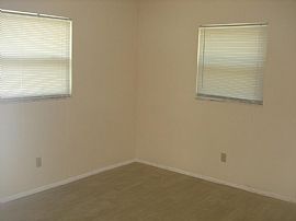 Conveniently Located, and Immaculate Rental! in Clearwater, FL (Photo 7 of 8)