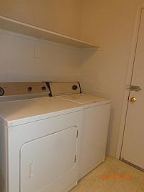 3 Bedrooms, 2 Bathrooms, 2 Car Garage. in Sun Valley, NV (Photo 8 of 9)