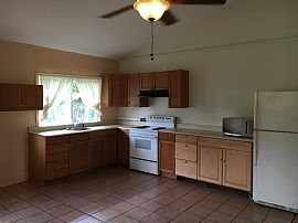3 Bedroom North Shore Home 5min Walk to Haleiwa in Haleiwa, HI (Photo 4 of 8)
