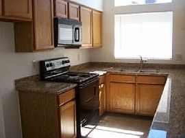 11324 N 91st Dr, Peoria, Az 85345 in Peoria, AZ (Photo 4 of 11)