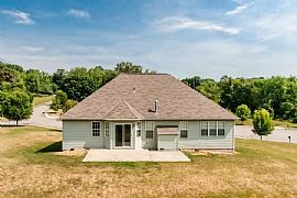 Split Level 3 Bedroom 2.5 Bath. Two Car Attached Garage.  in Wexford, PA (Photo 2 of 8)