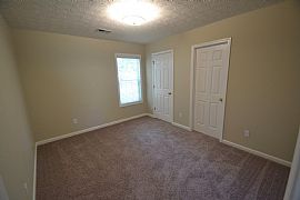 4327 Chesapeake Trace in Acworth, GA (Photo 7 of 11)