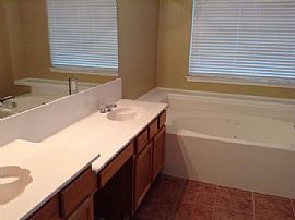 4 Bed, 3.5 Bath in Little Elm, TX (Photo 7 of 8)