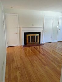 Spacious 3 Bedroom 1 1/2 Bath Single Family Hom in Annapolis, MD (Photo 2 of 6)