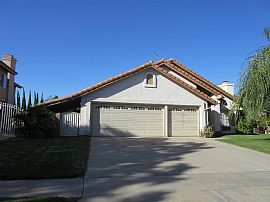 Great Location.. Single-Story 1,663 Sq.Ft. Home in Corona, CA