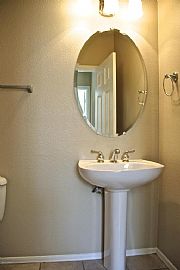 4 Bed, 2.5 Bath, 2350 Sqft, $1,250 in Anthem, AZ (Photo 10 of 11)