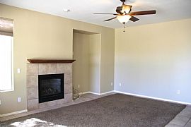4 Bed, 2.5 Bath, 2350 Sqft, $1,250 in Anthem, AZ (Photo 4 of 11)
