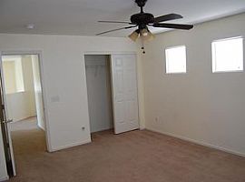 2713 E La Costa Dr, Chandler, Az 85249 in Chandler, AZ (Photo 4 of 8)