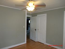 3 Bedroom/ 1 Bath - 2 Miles Away From Jsu in Jacksonville, AL (Photo 3 of 7)