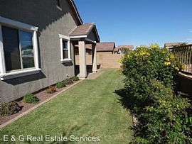 3219 E Regina St, Mesa, Az 85213 in Mesa, AZ