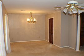 This Bellehurst Home Has 3 Bedrooms and 2 Baths in Montgomery, AL (Photo 4 of 8)