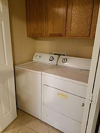 Cul-De-Sac 3 Bed, 2 Bath Single Story with Open Floor-Plan in Las Vegas, NV (Photo 3 of 7)