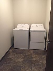 7 Room Ranch, 1 Block From Sacred Heart U Campus in Bridgeport, CT (Photo 5 of 8)