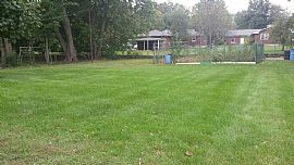 7 Room Ranch, 1 Block From Sacred Heart U Campus in Bridgeport, CT (Photo 6 of 8)