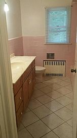 7 Room Ranch, 1 Block From Sacred Heart U Campus in Bridgeport, CT (Photo 7 of 8)