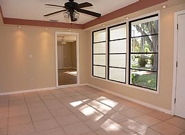 Come Home to This Delightful Period Home Conveniently Situated  in Bradenton, FL (Photo 5 of 9)