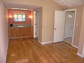 Come Home to This Delightful Period Home Conveniently Situated  in Bradenton, FL (Photo 7 of 9)