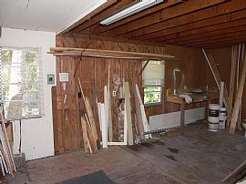 Come Home to This Delightful Period Home Conveniently Situated  in Bradenton, FL (Photo 8 of 9)