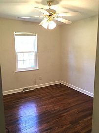 3 Bedroom, 2 Bath Home For Rent Near Bob Jones University  in Greenville, SC (Photo 10 of 10)