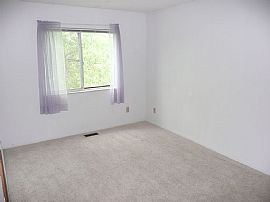 Beautiful 3 Bedroom,2 Baths Home in Colorado Springs in Colorado Springs, CO (Photo 2 of 10)