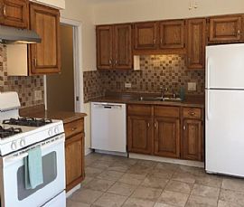 Nice Townhouse Located in Private, Prime Location. Wooded Peace in East Greenwich, RI (Photo 6 of 8)