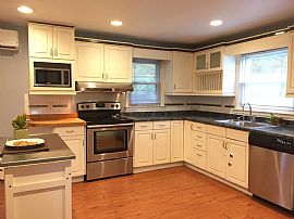 4 Beds 2 Baths Near West Side Home in Madison, WI (Photo 3 of 9)