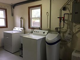 4 Beds 2 Baths Near West Side Home in Madison, WI (Photo 9 of 9)